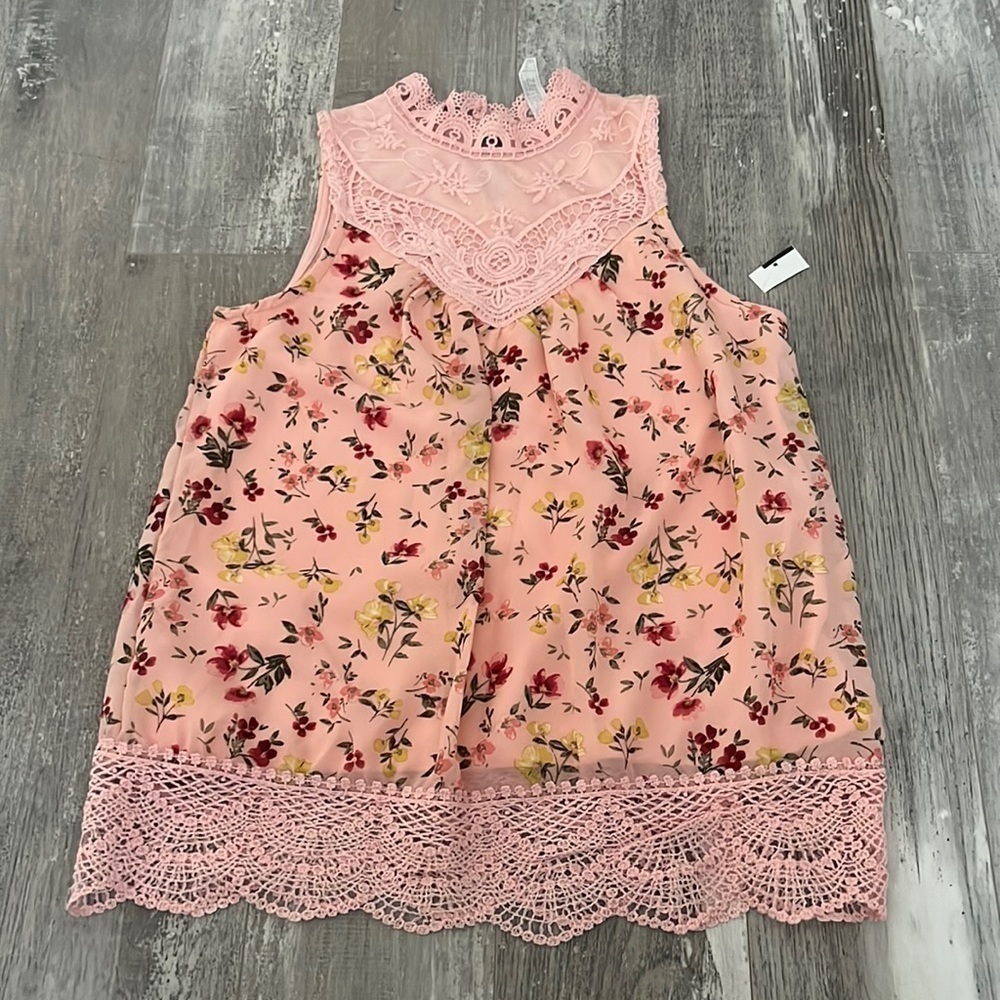 Beautees  Top Size Large